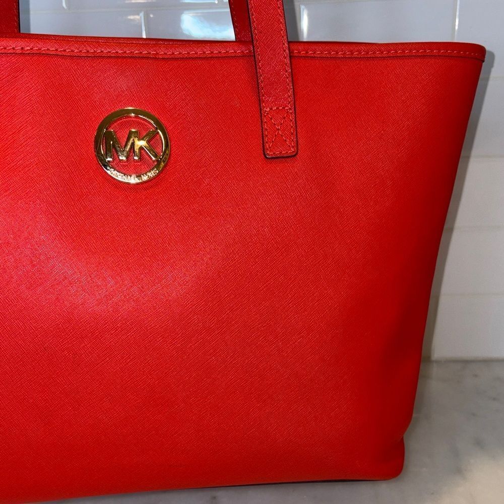 Michael Kors Purse Tote Bag Jet Set Travel Large Saffiano Leather - Red Gold - Picture 3 of 16